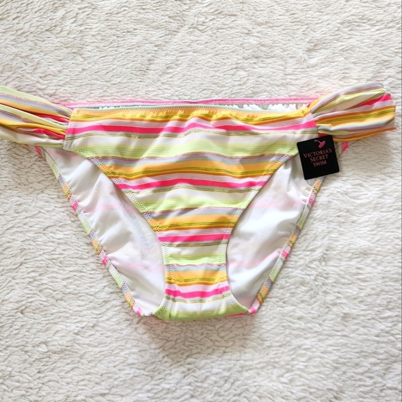 New!Victoria's Secret Swim Bikini Bottom - Picture 1 of 7